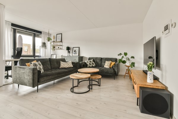 Medium property photo - Johan Hofmanstraat 217, 1069 KD Amsterdam